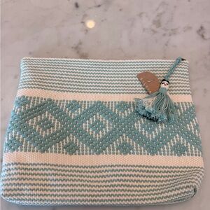 Seagreen and White Woven Women's Zipper Bag, new with tags, 12”x10”